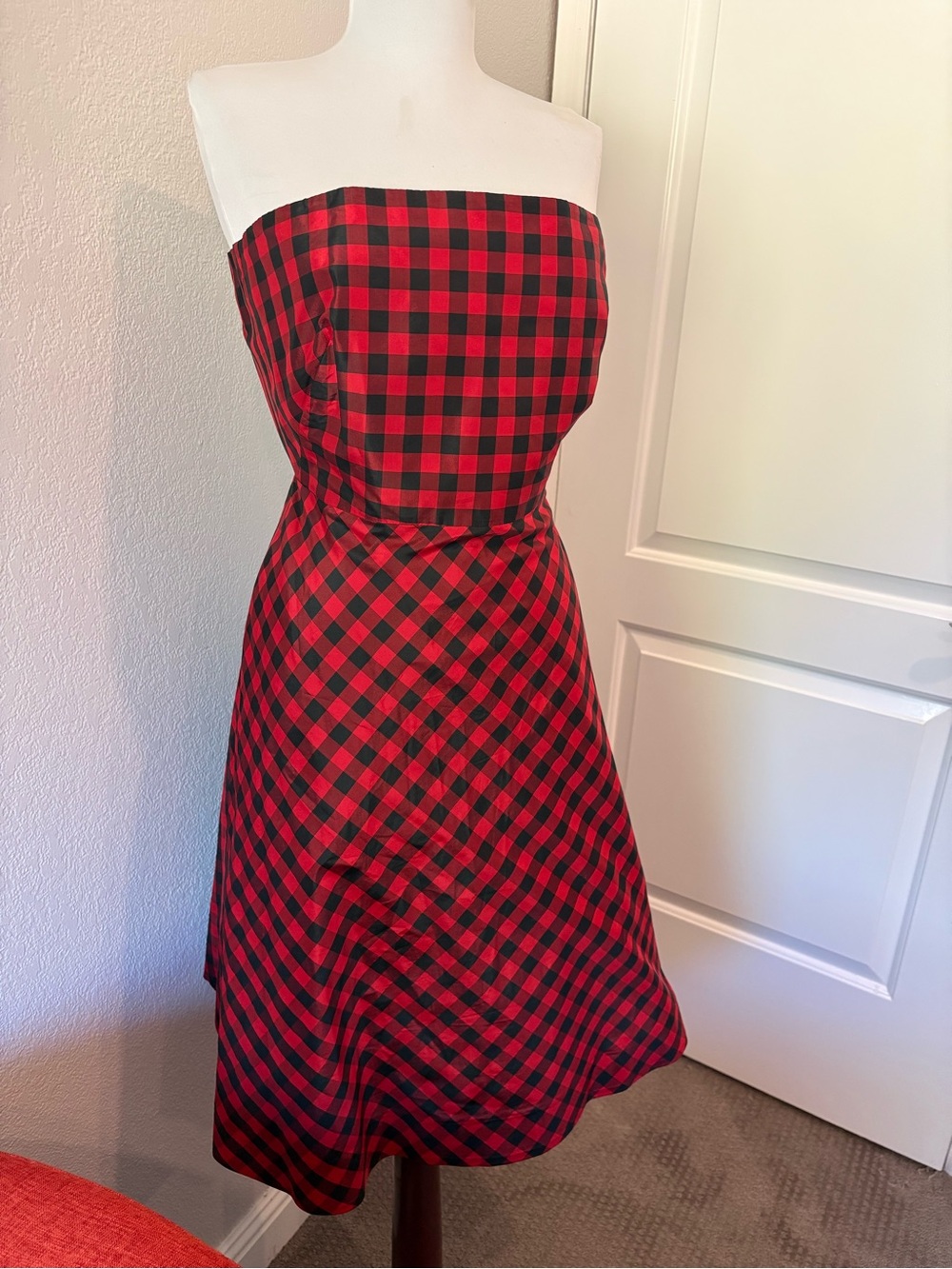 J. Crew vintage silk red black buffalo check strapless midi dress size 10 - Picture 2 of 5